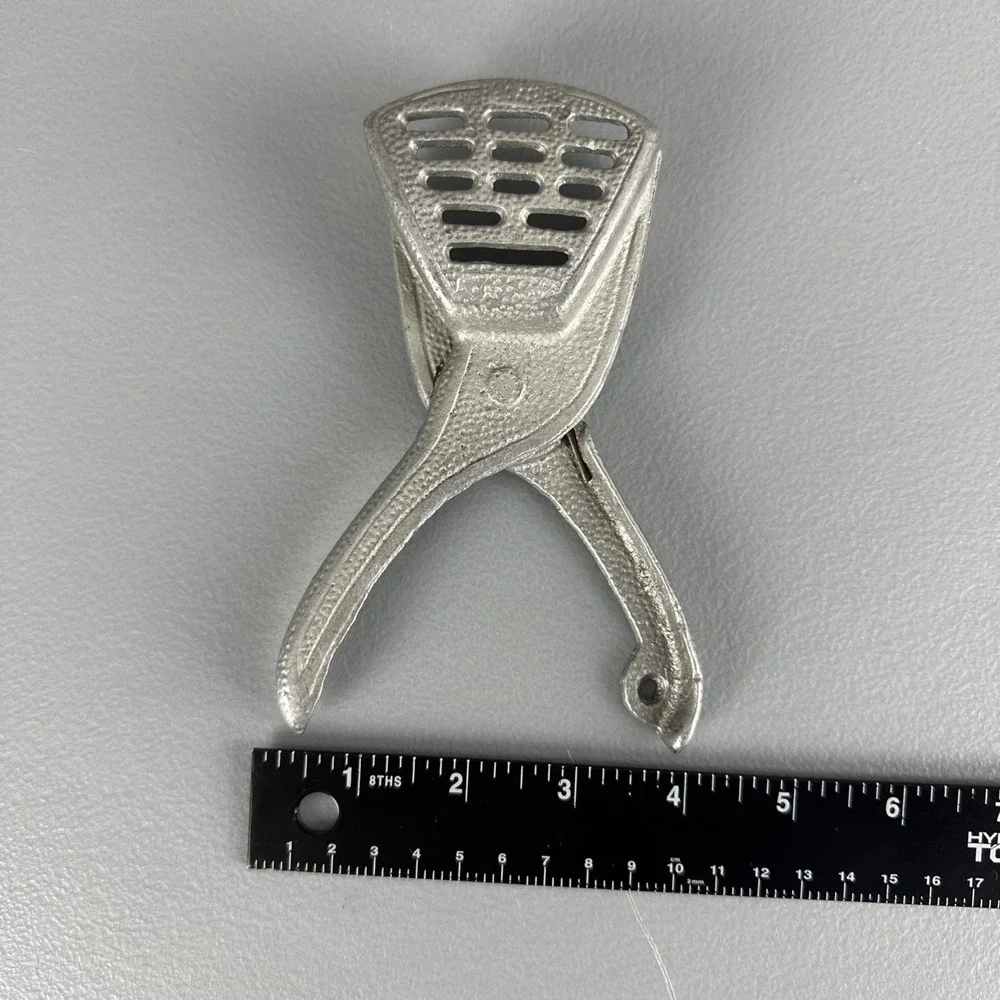 Vintage Textured Aluminum Citrus Juicer - Lemon/Lime - Squeezer